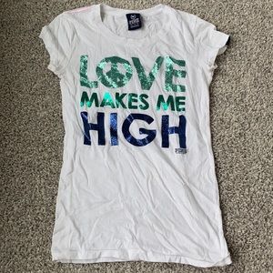 PINK Victoria’s Secret tshirt.